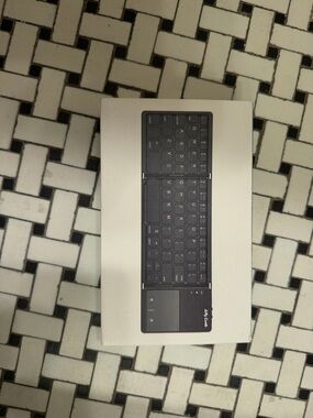 Portable Foldable Wireless Keyboard - Black